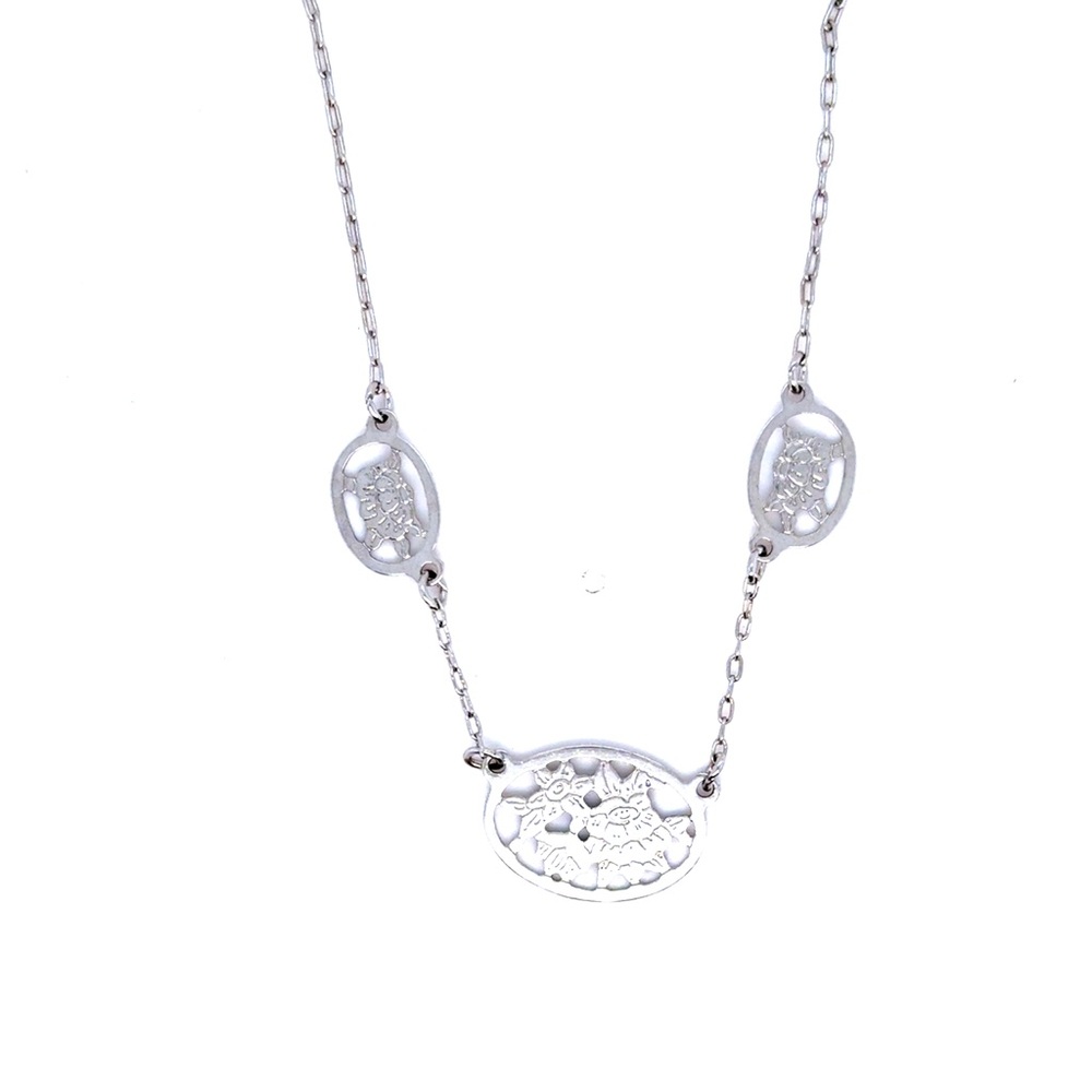 Avon Silver Floral Cutout Triple Oval Necklace‎